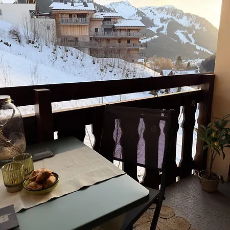 Chez Naomi - Mirjam * Châtel